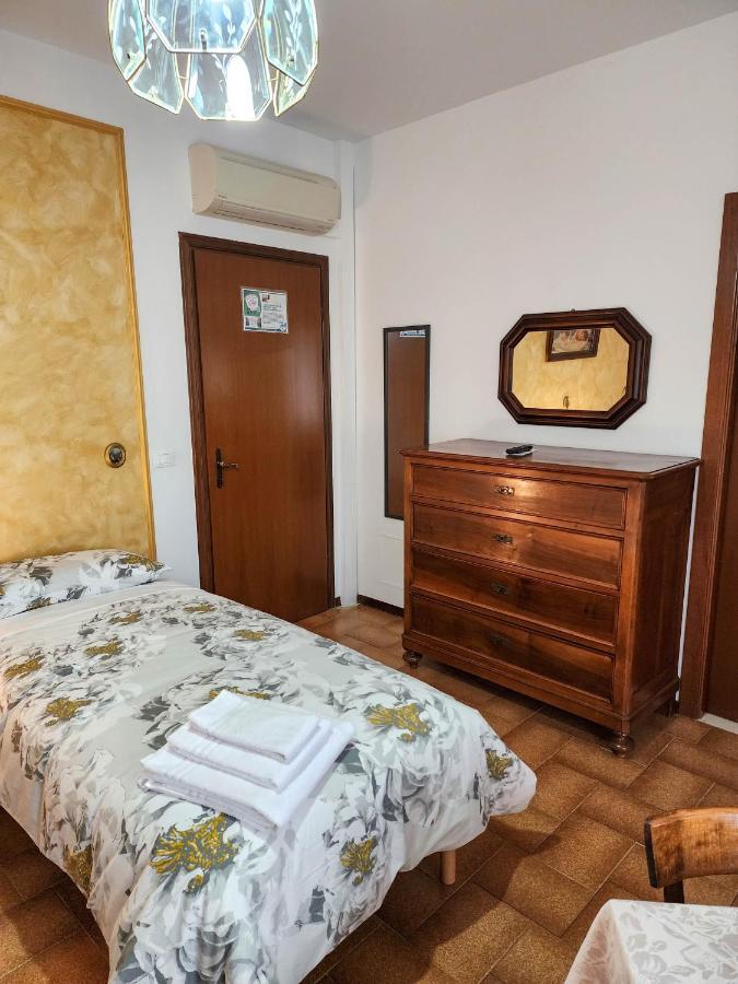 Gold B&B Ravarino Экстерьер фото